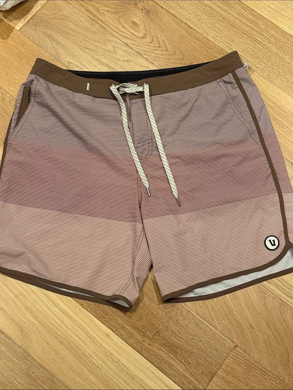 Vuori Brown &‎ Mauve Gradient Stripe Swim Hybrids 34